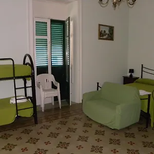 Appartamento Novecento, Città di Lipari